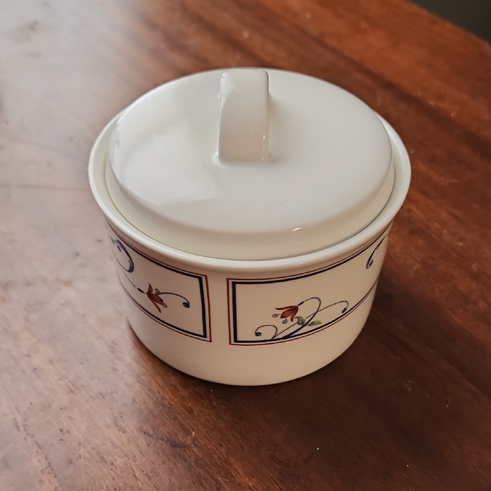 Vintage Mikasa Annette Sugar Dish Gourmet Salt Container Trinket Jar Cook Serve